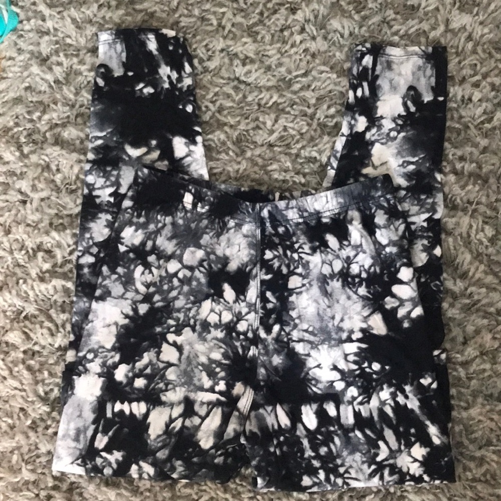 ONE SIZE TIE DYE LEGGINGS